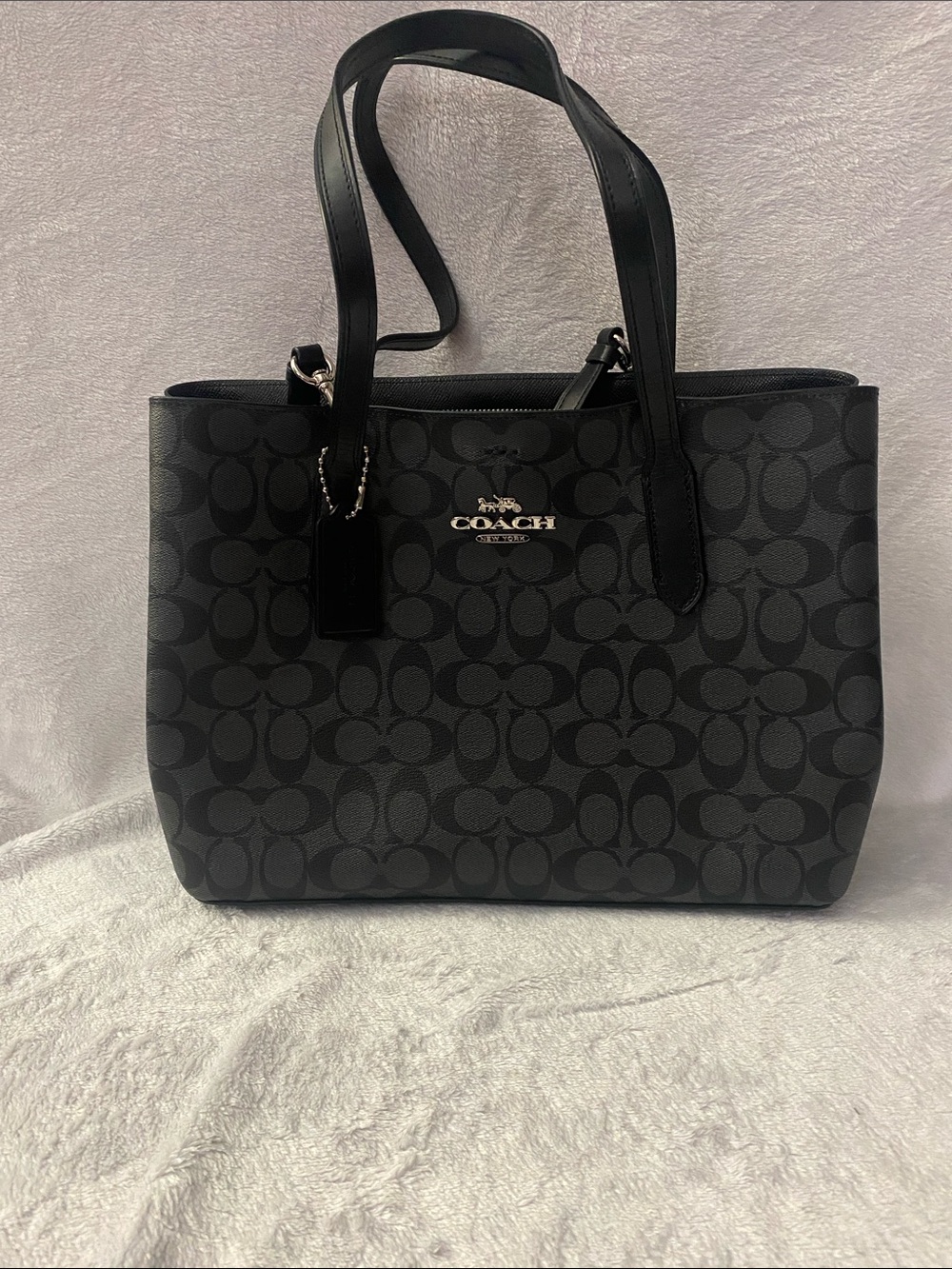 Brand New Coach - Avenue Carryall